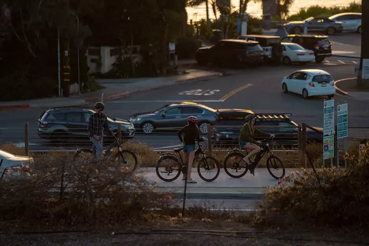 Luxury Guided Electric Bike Tour to Downtown Encinitas