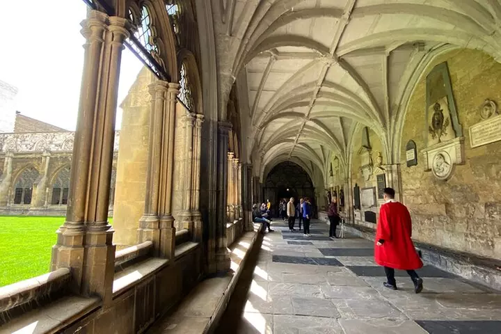 Priority Access Westminster Abbey Tour with a Professional Guide