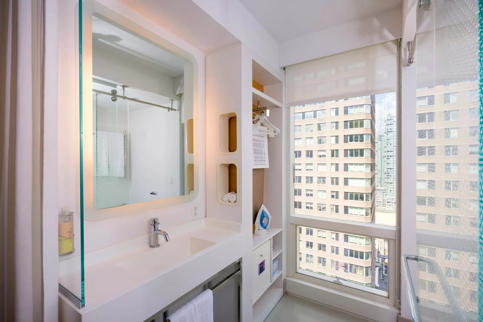 ✈ USA | New York City - Yotel New-York Times Square 4*, 3 Nächte - ...