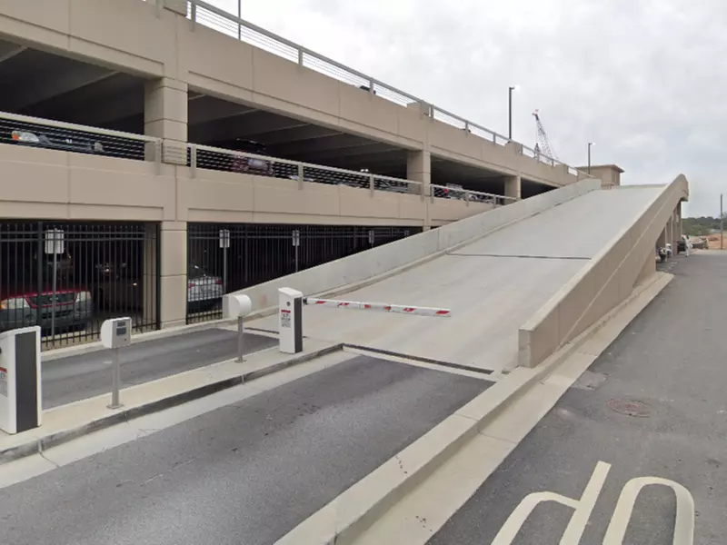 Parking at Renaissance Atlanta Airport Gateway Hotel Garage