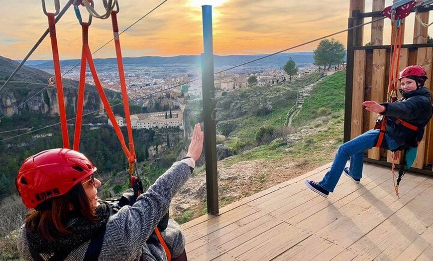 Image 4: Salto en Tirolina con Vistas únicas de Cuenca