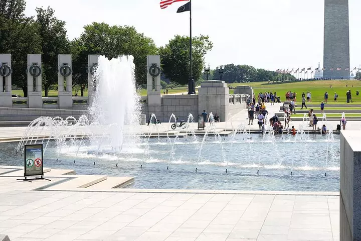 Monumental Electric Bike Tour - Second Medium