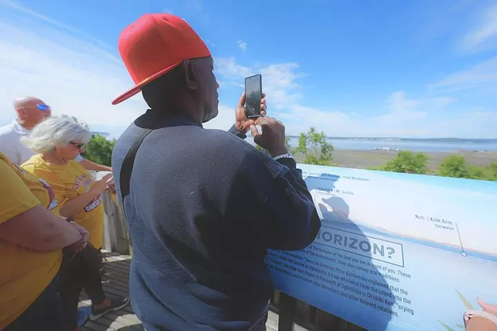 Anchorage Trolley's Deluxe City Tour