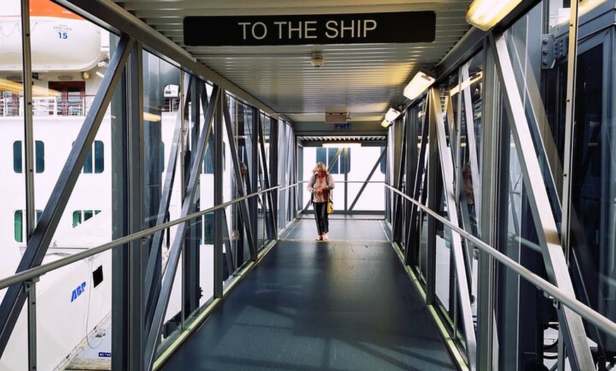 Image 3: Transfer to from Dover Cruise Port to Central London