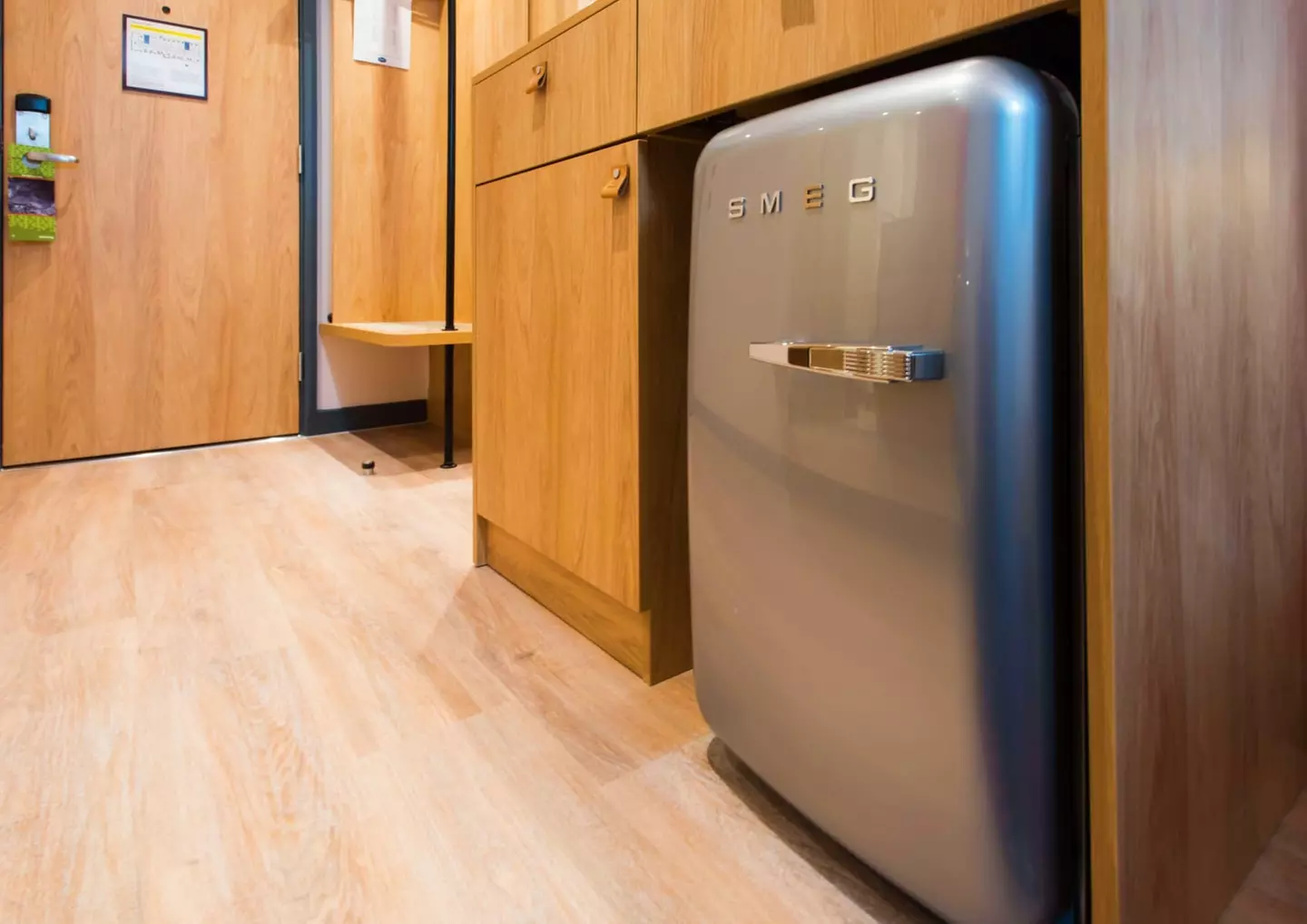 ✈ GROßBRITANNIEN | London - Hampton by Hilton London Park Royal 4*,...