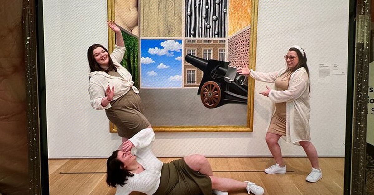 The Art Institute in Chicago Highlights Tour & Photoshoot