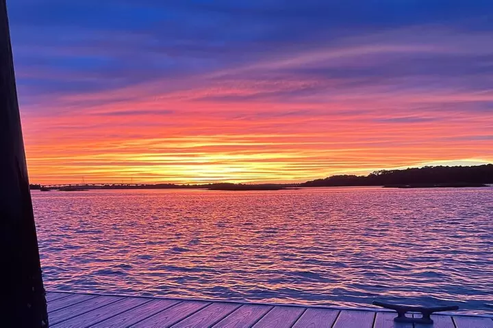 2-HR Private Hilton Head Sunset Cruise – Dolphin & Coastal Views
