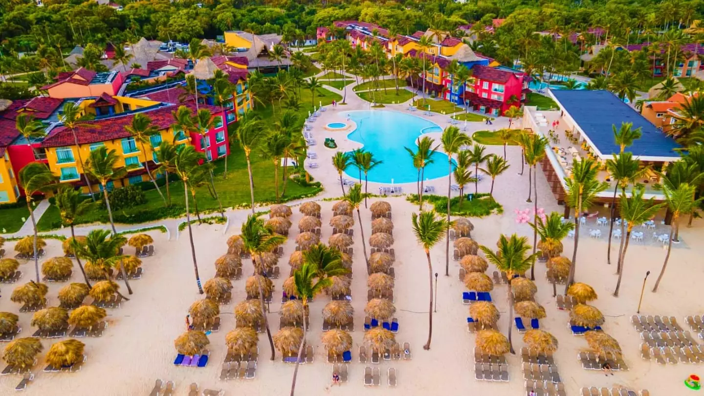 ✈ DOMINIKANISCHE REPUBLIK | Punta Cana - Tropical Deluxe Princess 5*, 5 Nächte - All-inclusive - Primary Image