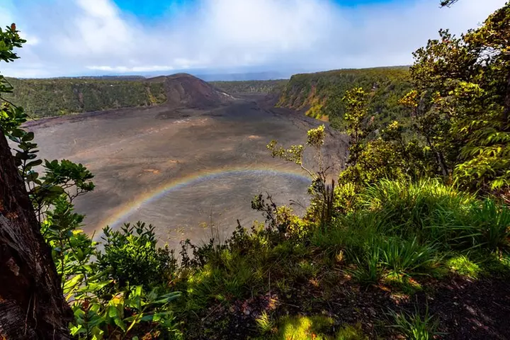Deluxe Volcano Experience with Restaurant Dinner