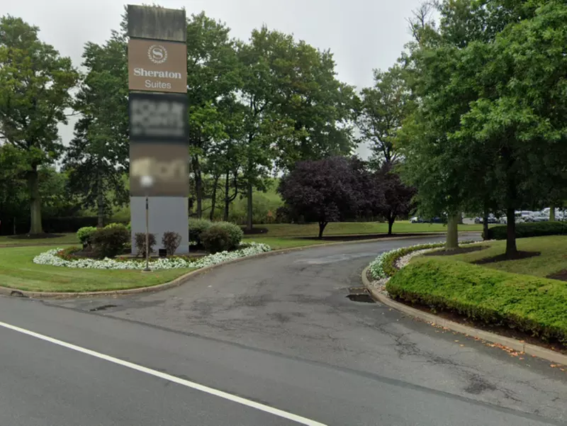 Parking at Sheraton Suites Philadelphia Airport Lot PHL - Second Medium