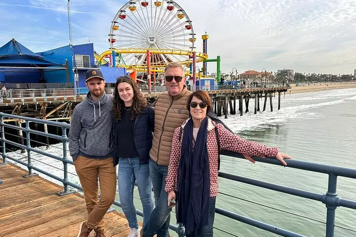 Los Angeles : Private Custom Tour with A Guide (Car Option) - Primary Image