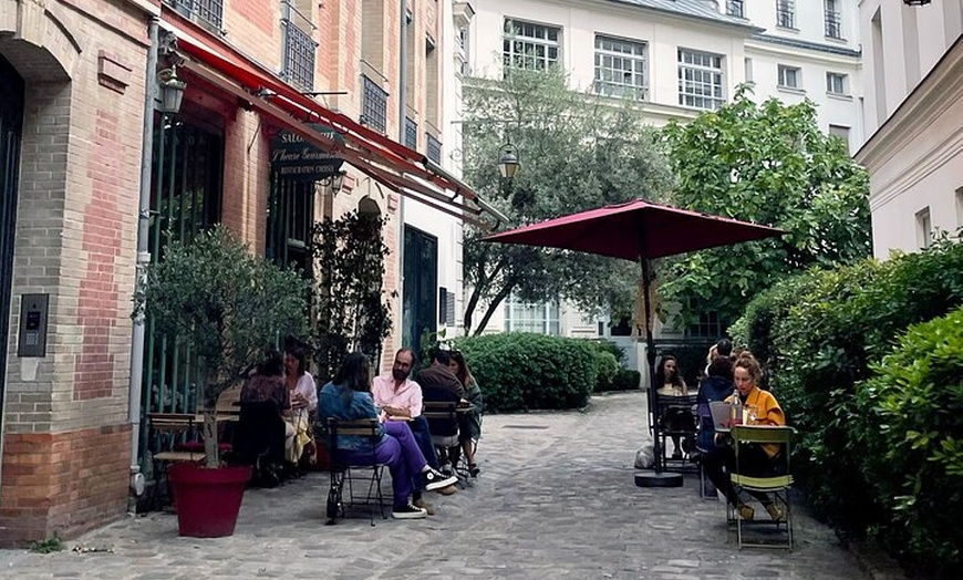 Image 10: Visite à pied de Saint Germain avec aperçus locaux
