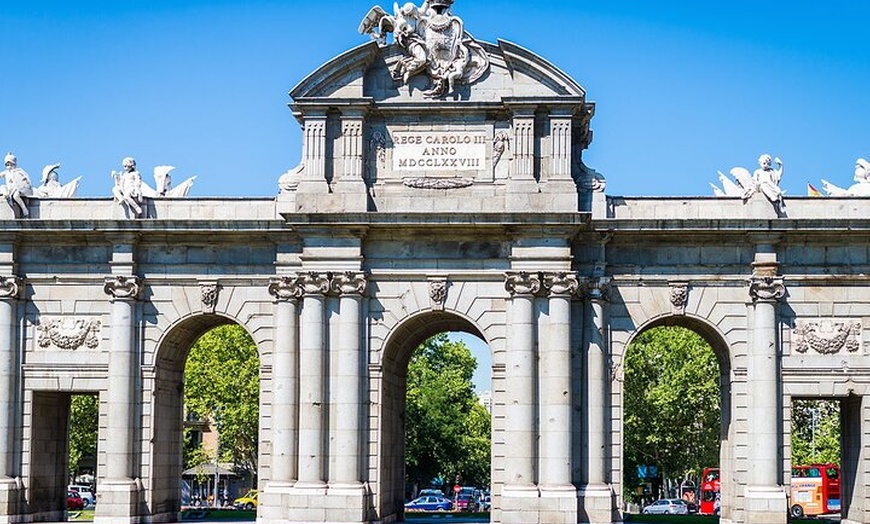 Image 25: Tour privado a pie con audioguía en Madrid