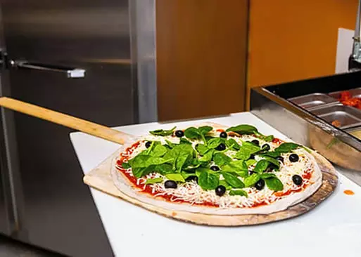 5% Cash Back at CeCe's Pizza