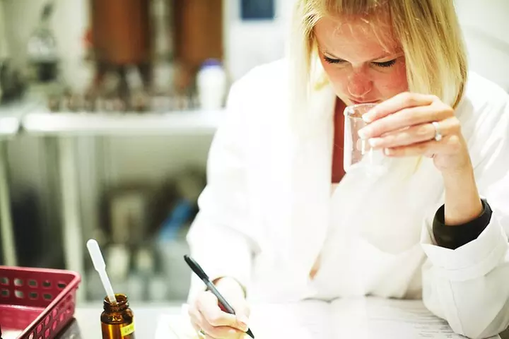 New Orleans: Craft Your Own Signature Perfume or Cologne