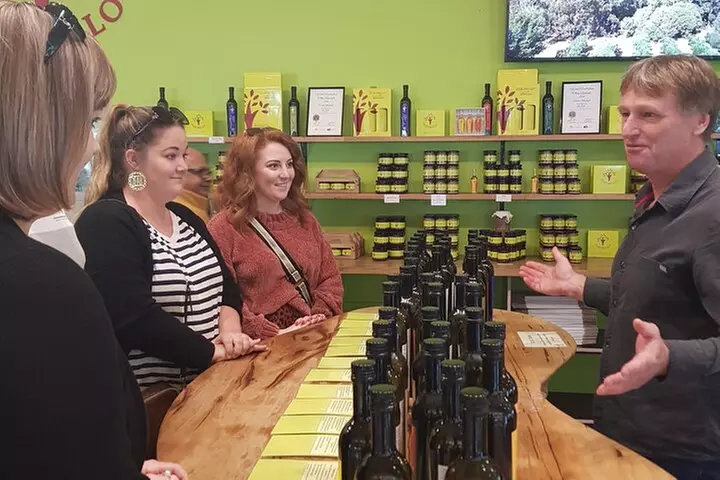 Hidden Gems: Boutique Full-Day Wine, Farm & Lunch Tour