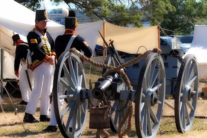 Private, Custom Historical Tour (War of 1812) Niagara Falls-Niagara-on-the-Lake - Primary Image