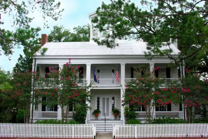 Self-Guided Lafayette Scavenger Hunt: Lafayette In Full Bloom