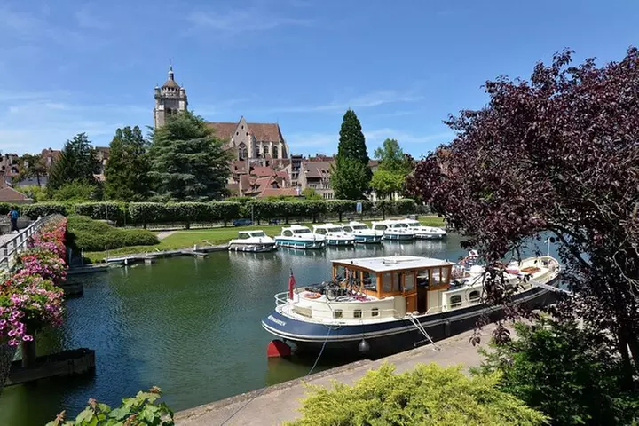 Dole Visite audioguidée à pied 1h45 et 19 commentaires audios - Image 6