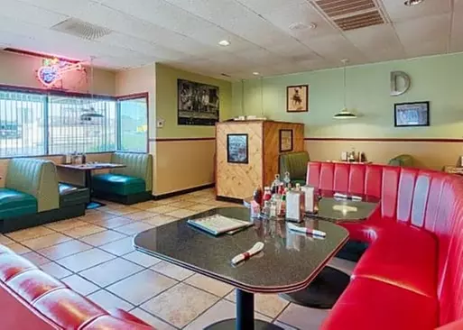 5% Cash Back at Joe's Diner
