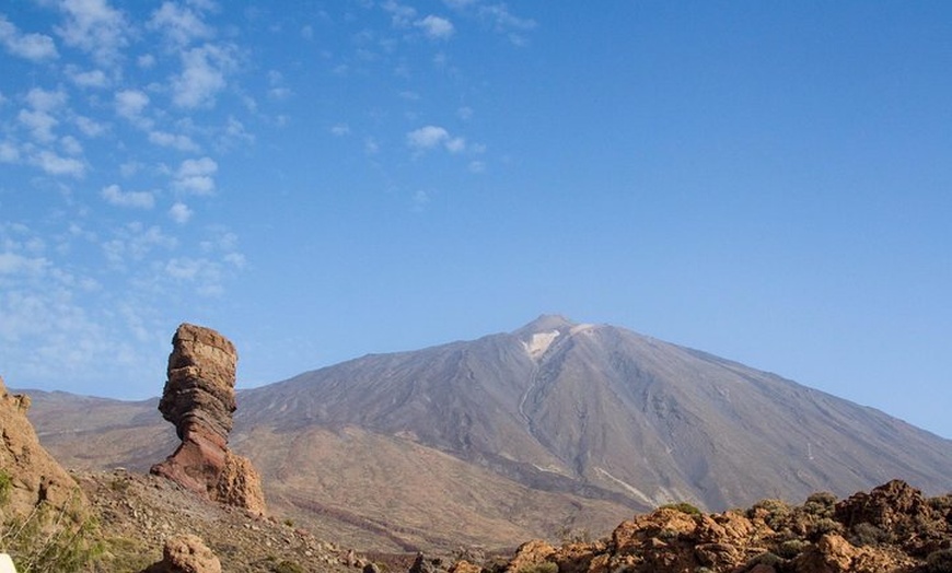 Image 3: Excursión privada de 8 horas en tierra al teleférico de El Teide + ...