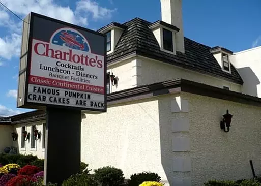 5% Cash Back at Charlotte's Restaurant