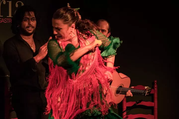 Espectáculo auténtico de flamenco. Alegria y gastronomia Málaga
