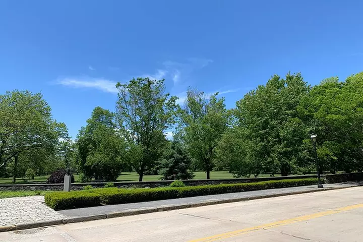 Art Historian's Gilded Age Newport: A Self-Guided Driving Tour