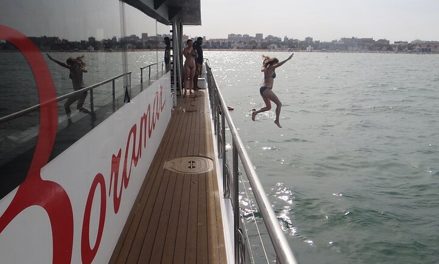 Image 10: Excursión con comida y baño en catamarán desde Valencia Boramar