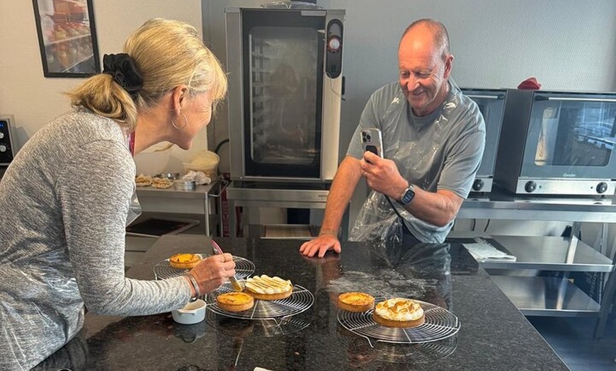 Image 9: Cours de cuisine de dessert à Paris : pâte feuilletée française