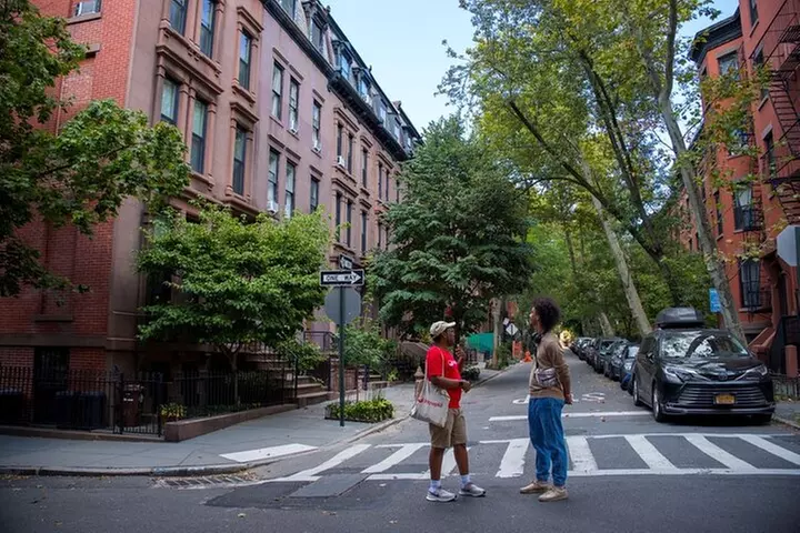 Brooklyn Food Tour: Family-Owned Brownstone Bites