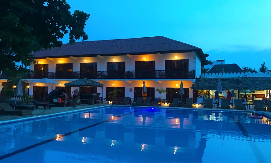Image 11: ✈ ZANZIBAR | Nungwi - Amaan Beach Bungalow 3* - Nad morzem