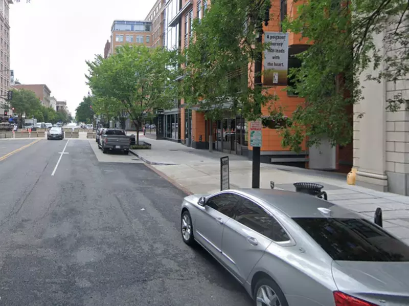 Parking at Alley Entrance - 1000 F St. NW. Garage - Primary Image