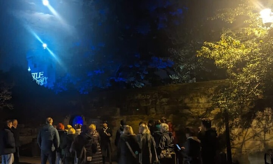 Image 7: Dark History Walking Tour in Warwick