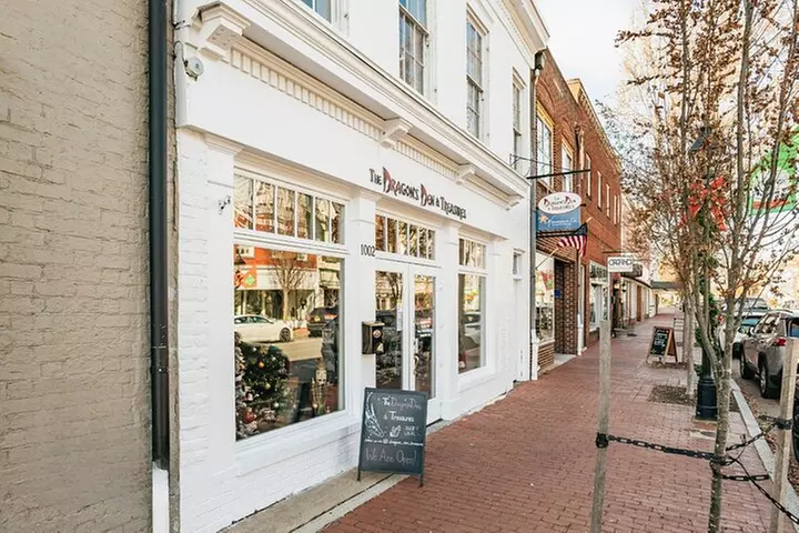 Ghosts of Fredericksburg, Virginia: A Self-Guided Walking Tour