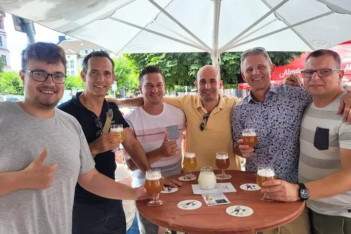 Brauhausführung mit 4 Altbier - Primary Image