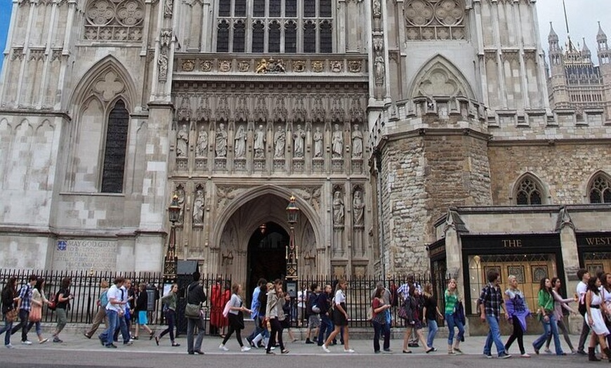 Image 11: Private Windsor Castle Tour from London Including Fast Track Pass