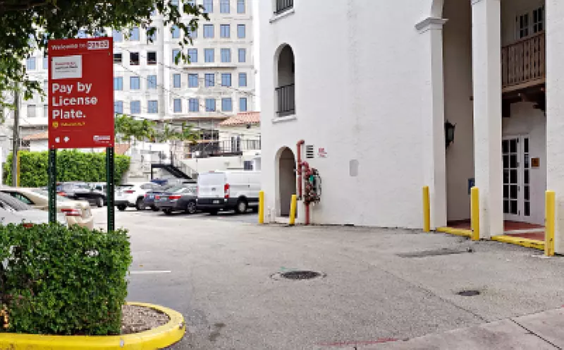 Parking at 160 Almeria Ave. Lot - P2502