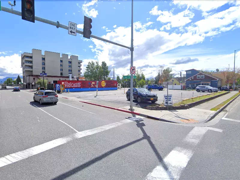 Parking at [5040] 110 E. 6th Ave.
