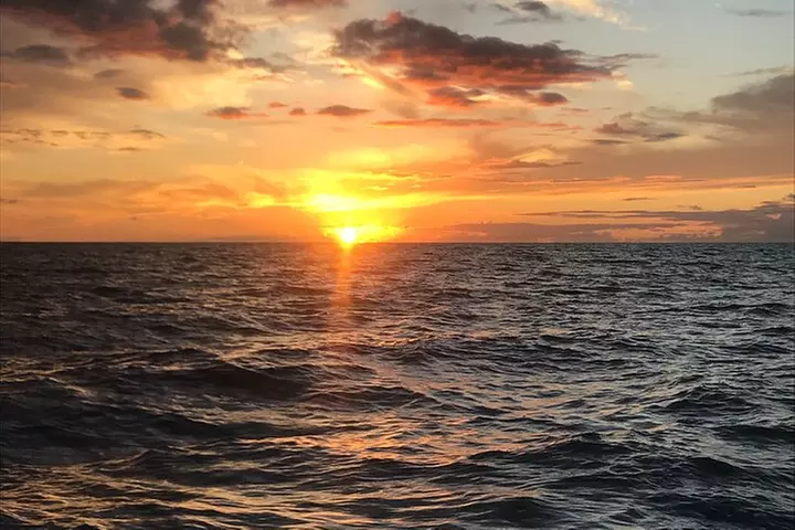 Sunset Sightseeing Cruise in Kawaihae - Primary Image