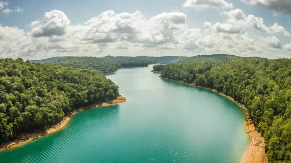 $20 For 1-Hour Kayak Rental For 2 People (Reg. $40) - Second Medium