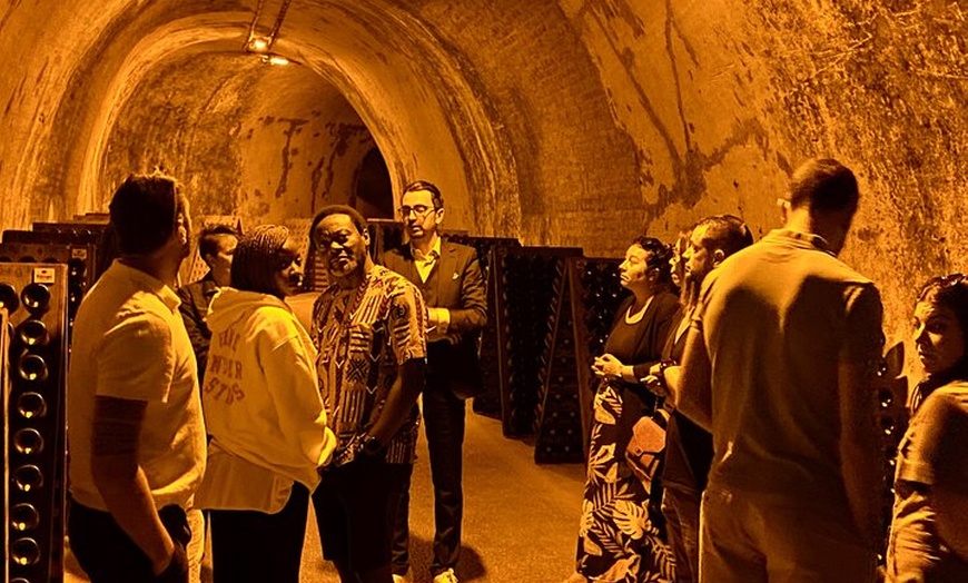 Image 6: DeLuxe DOM PERIGNON Caves Ruinart Dégustations Déjeuner Michelin