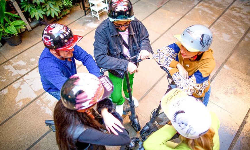 Image 4: Bienvenido a Barcelona Segway y eScooter Tour