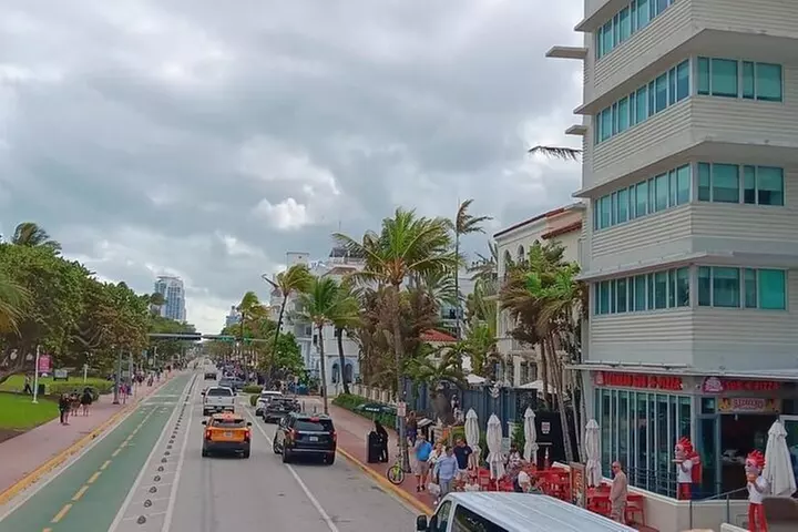 COMBO Miami City & Boat Tours ,Stops at Wynwood and Little Havana