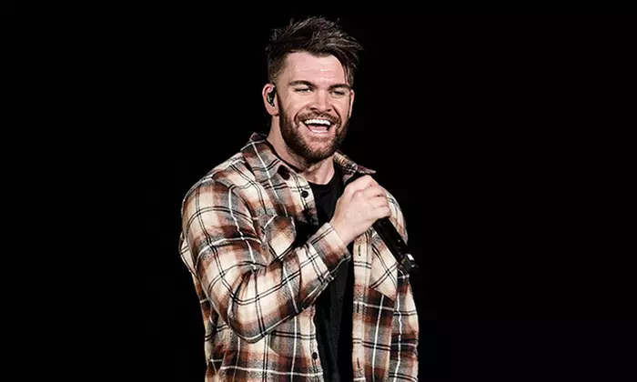 Dylan Scott - Feb 2, 2023, 7:00 PM - Primary Image