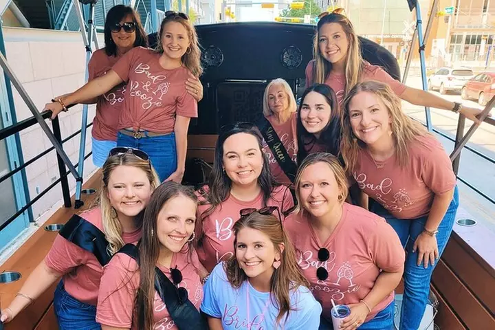 Austin Murals & Mimosas Roofless Party Bus Tour