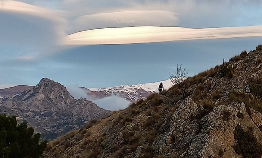 Image 10: NUEVO:Sunset Hike & Summit Sierra Nevada - Tour privado con cachorro