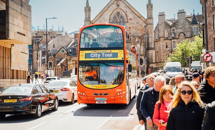 Image 2: Edinburgh Hop-on Hop-off City Tour