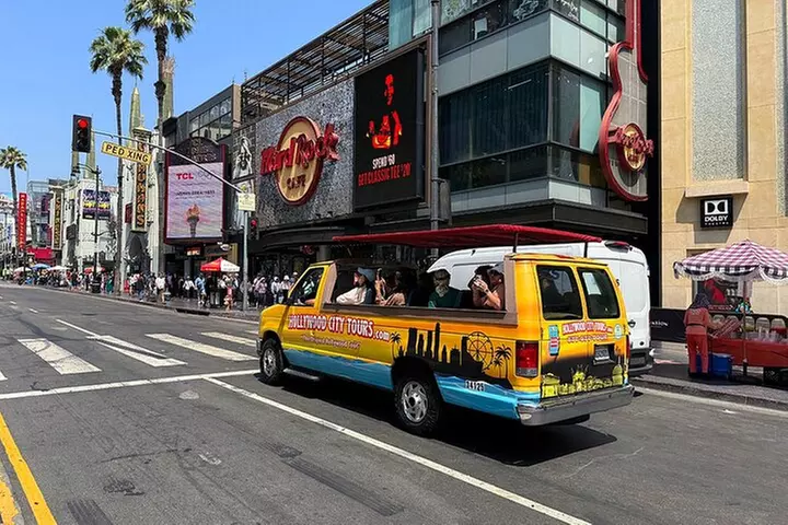 Private Hollywood and Celebrity Homes Bus Tour - Primary Image