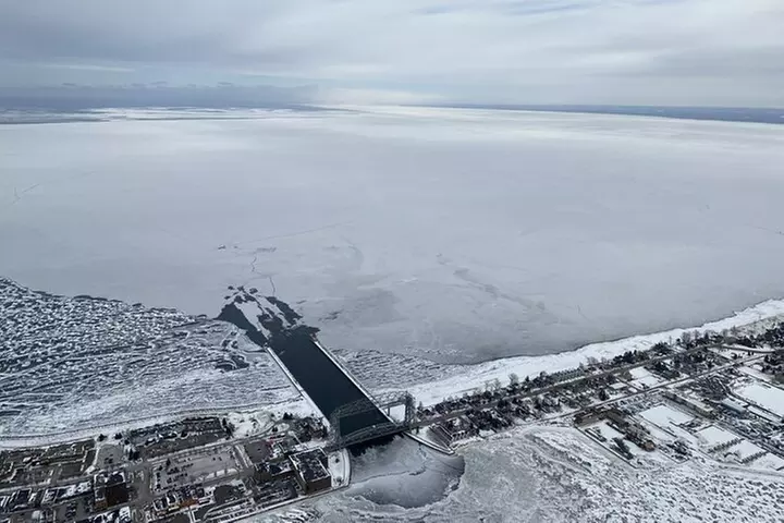 15-Mile Aerial Helicopter Tour over Duluth and Superior